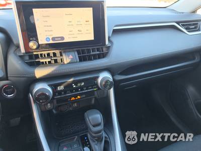2025 Toyota RAV4 Hybrid XLE - zdjęcie 11 z 21 - miniatura
