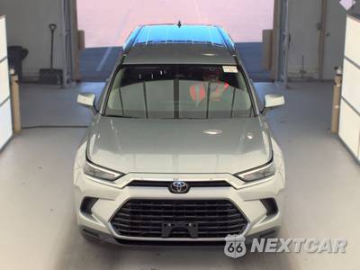 2025 Toyota Grand Highlander XLE - zdjęcie 2 z 32 - miniatura