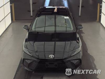 2025 Toyota Camry LE - zdjęcie 2 z 27 - miniatura