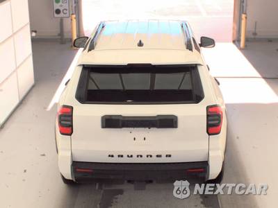 2025 Toyota 4Runner SR5 - zdjęcie 5 z 35 - miniatura