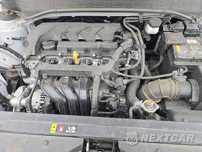 2025 Hyundai Venue SEL - zdjęcie 15 z 26 - miniatura