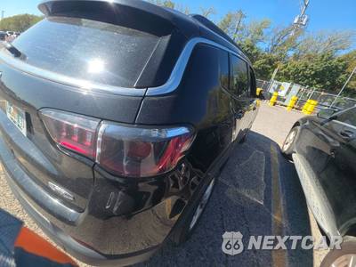2025 Jeep Compass Latitude - zdjęcie 4 z 20 - miniatura