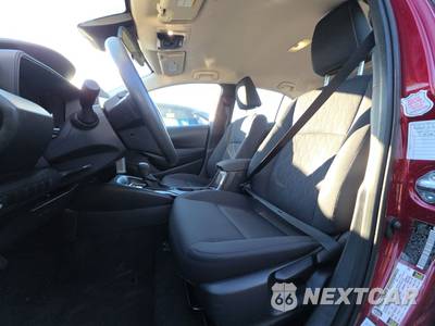 2026 Toyota Corolla LE Sedan - zdjęcie 7 z 36 - miniatura