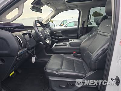 2025 Ford Expedition MAX Platinum - zdjęcie 7 z 30 - miniatura