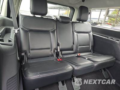 2025 Ford Expedition MAX Platinum - zdjęcie 14 z 30 - miniatura