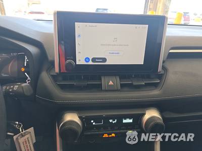 2025 Toyota RAV4 LE - zdjęcie 11 z 34 - miniatura