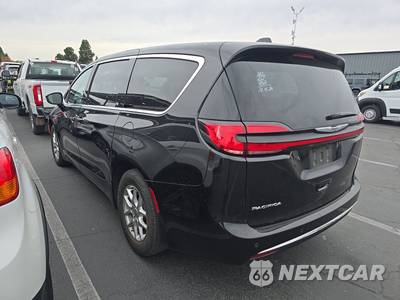 2025 Chrysler Pacifica Select 121.6" WB - zdjęcie 6 z 25 - miniatura