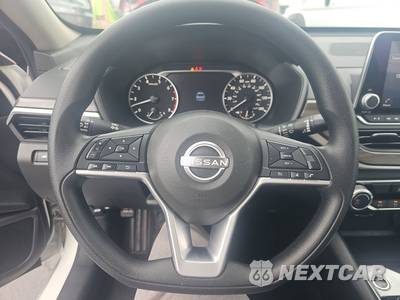 2025 Nissan Altima SV - zdjęcie 10 z 29 - miniatura