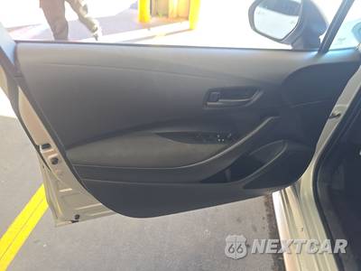 2026 Toyota Corolla LE Sedan - zdjęcie 9 z 31 - miniatura