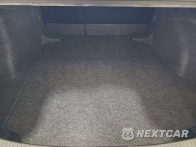 2026 Toyota Corolla LE Sedan - zdjęcie 16 z 36 - miniatura