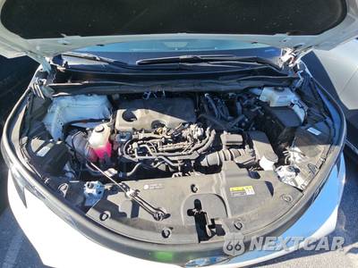 2025 Toyota Sienna LE 8-Passenger 120.5" WB - zdjęcie 16 z 37 - miniatura