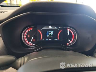 2025 Toyota RAV4 LE - zdjęcie 12 z 34 - miniatura
