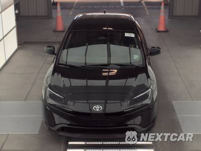 2026 Toyota Prius LE - zdjęcie 2 z 29 - miniatura