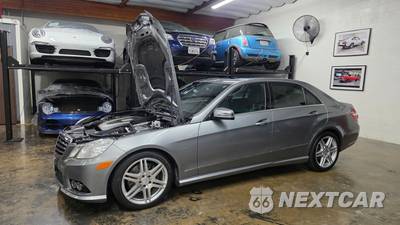 2010 Mercedes-Benz E 350 Sedan - zdjęcie 40 z 134 - miniatura