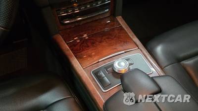 2010 Mercedes-Benz E 350 Sedan - zdjęcie 55 z 134 - miniatura