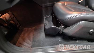 2010 Mercedes-Benz E 350 Sedan - zdjęcie 64 z 134 - miniatura