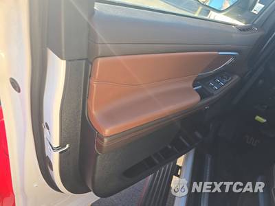 2025 Ford Expedition King Ranch - zdjęcie 9 z 23 - miniatura
