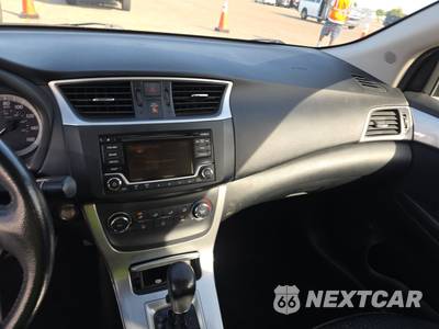 2015 Nissan Sentra SR - zdjęcie 11 z 32 - miniatura
