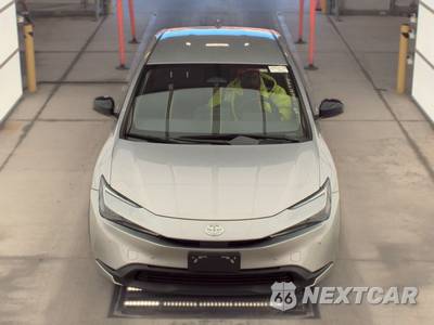 2023 Toyota Prius LE - zdjęcie 2 z 33 - miniatura