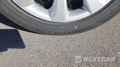 2025 Toyota Corolla LE Sedan - zdjęcie 26 z 34 - miniatura