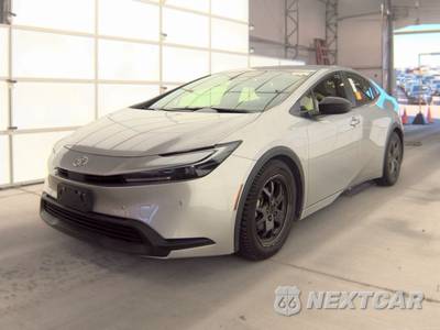2023 Toyota Prius LE - zdjęcie 1 z 33 - miniatura