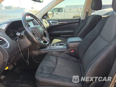 2019 Nissan Pathfinder SV - zdjęcie 7 z 58 - miniatura