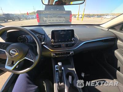 2025 Nissan Altima SV - zdjęcie 11 z 19 - miniatura