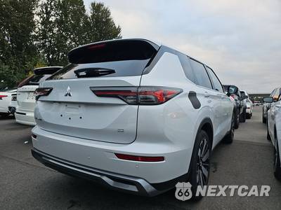 2025 Mitsubishi Outlander SE - zdjęcie 4 z 30 - miniatura