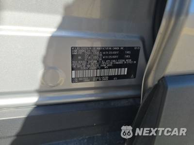 2025 Toyota RAV4 LE - zdjęcie 14 z 23 - miniatura