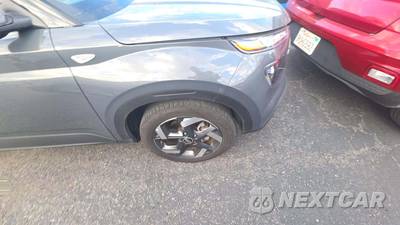 2025 Hyundai Venue SEL - zdjęcie 29 z 33 - miniatura