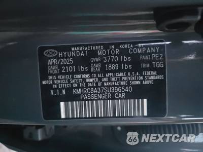 2025 Hyundai Venue SEL - zdjęcie 14 z 33 - miniatura