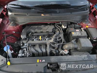 2025 Hyundai Venue SEL - zdjęcie 15 z 33 - miniatura