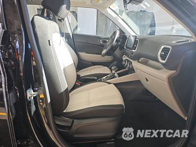 2025 Hyundai Venue SEL - zdjęcie 8 z 23 - miniatura