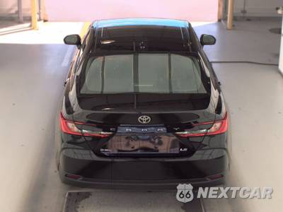 2025 Toyota Camry LE - zdjęcie 5 z 34 - miniatura