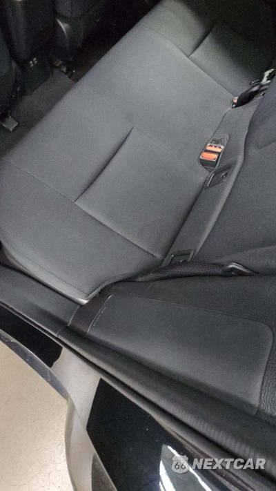 2025 Toyota Prius LE - zdjęcie 42 z 47 - miniatura