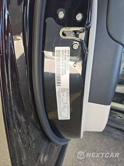 2024 Chrysler Pacifica Touring L 121.6" WB - zdjęcie 15 z 31 - miniatura