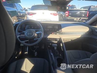 2026 Hyundai Elantra SEL Sport - zdjęcie 11 z 25 - miniatura