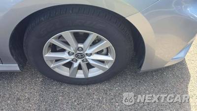 2025 Toyota Camry LE - zdjęcie 29 z 30 - miniatura