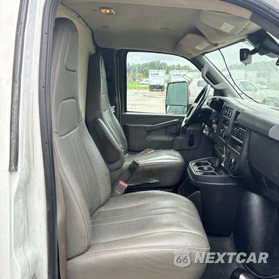 2019 Chevrolet Express 3500 Cutaway 1WT DRW - zdjęcie 8 z 22 - miniatura