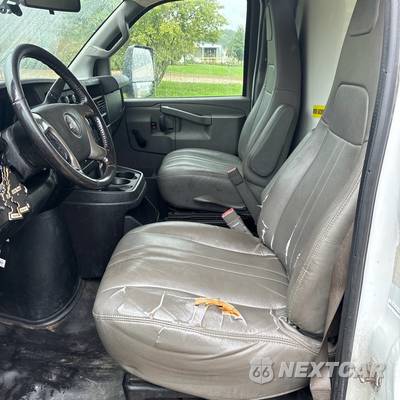 2019 Chevrolet Express 3500 Cutaway 1WT DRW - zdjęcie 11 z 22 - miniatura