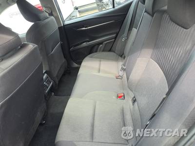 2026 Toyota Camry LE - zdjęcie 13 z 34 - miniatura