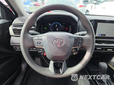 2026 Toyota Camry LE - zdjęcie 10 z 34 - miniatura