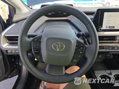 2026 Toyota Prius LE - zdjęcie 10 z 23 - miniatura