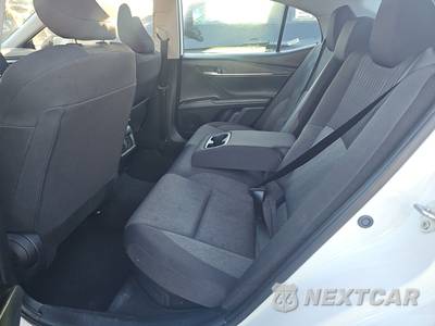 2025 Toyota Camry LE - zdjęcie 13 z 28 - miniatura