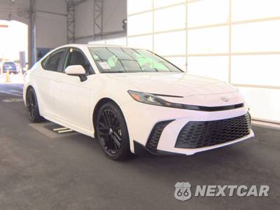 2026 Toyota Camry SE - zdjęcie 3 z 24 - miniatura