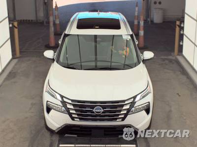 2026 Nissan Rogue Platinum - zdjęcie 2 z 19 - miniatura