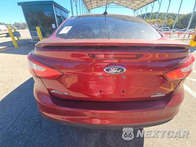 2014 Ford Focus SE Sedan - zdjęcie 5 z 36 - miniatura