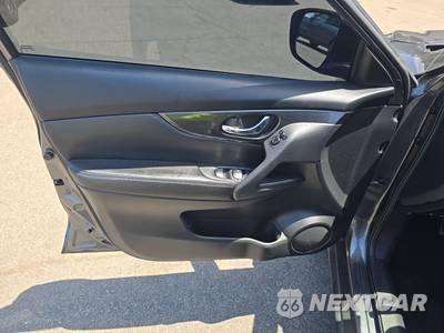 2015 Nissan Rogue SL - zdjęcie 9 z 29 - miniatura