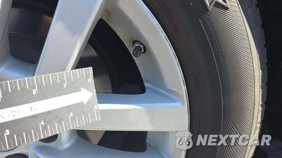 2015 Toyota Highlander LE - zdjęcie 24 z 36 - miniatura