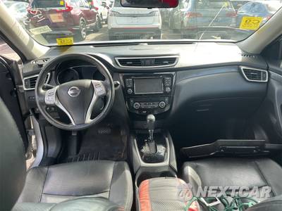 2014 Nissan Rogue SL - zdjęcie 12 z 26 - miniatura